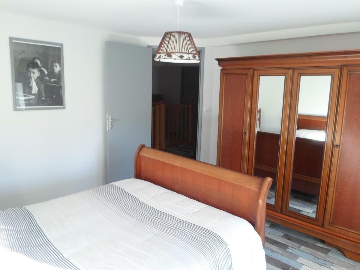 לינה וארוחת בוקר Saint-Jean-des-Ollières Relais Des Chaux מראה חיצוני תמונה