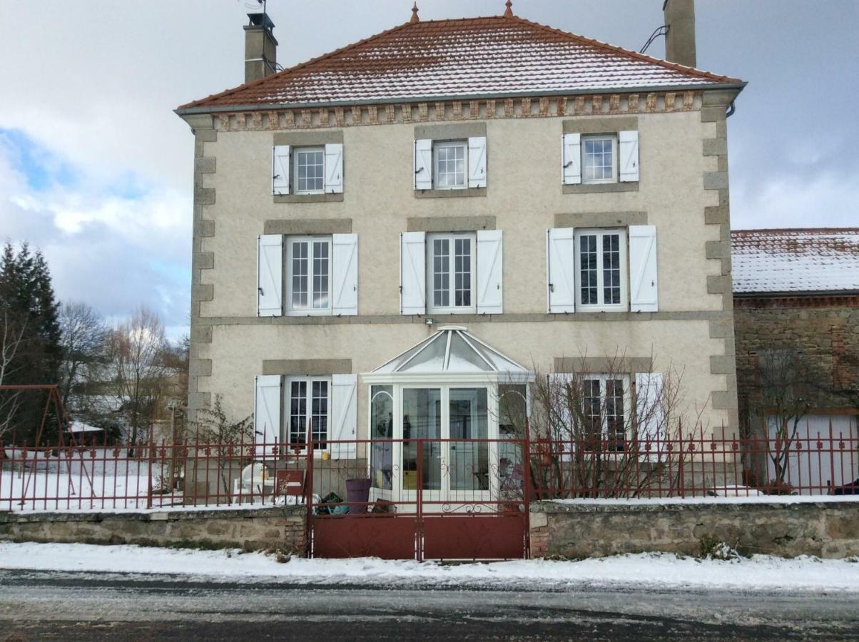 לינה וארוחת בוקר Saint-Jean-des-Ollières Relais Des Chaux מראה חיצוני תמונה